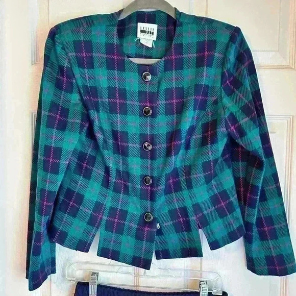 Vintage Leslie Fay Plaid Suit Blazer With Jeweled Buttons Size 8P - Picture 2 of 6